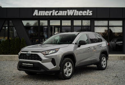 Продам Toyota Rav 4 Hybrid 2019 года в Черновцах