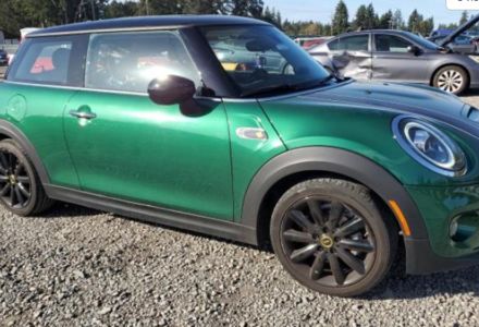 Продам MINI Cooper SE 2021 года в Киеве