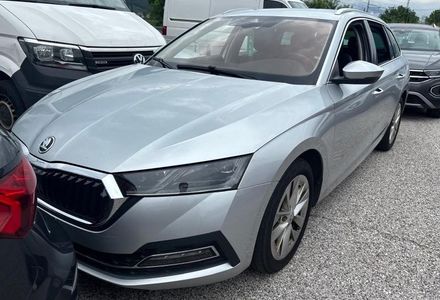 Продам Skoda Octavia Executive ЦІЛА v7545 2022 года в Луцке
