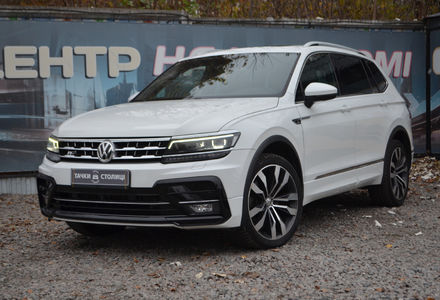 Продам Volkswagen Tiguan  R-Line 2018 года в Киеве