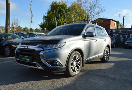 Продам Mitsubishi Outlander 7 місць 2017 года в Одессе