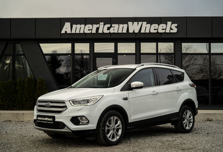 Продам Ford Kuga 2019 года в Черновцах