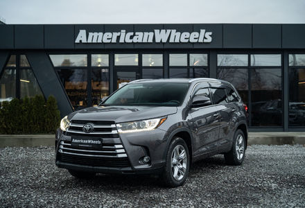 Продам Toyota Highlander Limited 2019 года в Черновцах