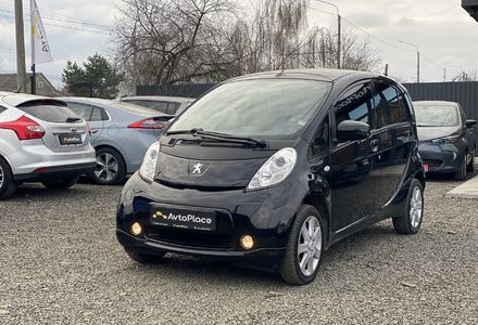 Продам Peugeot iOn 2015 года в Луцке
