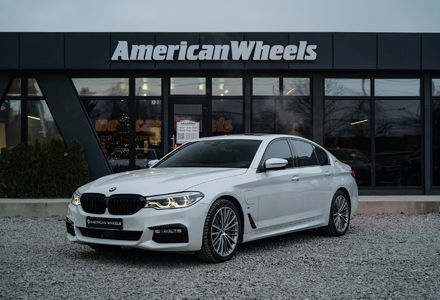 Продам BMW 530 e iPerformance 2018 года в Черновцах