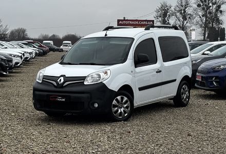 Продам Renault Kangoo пасс. авто у Львові  2020 года в Львове
