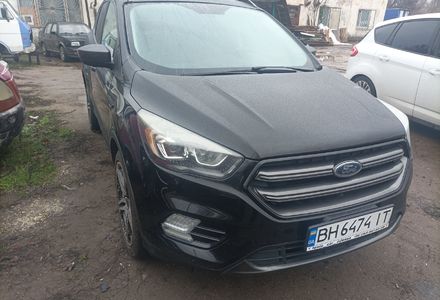Продам Ford Escape максимал 2019 года в Одессе