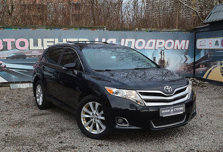 Продам Toyota Venza 2.7 ECT-i (182 к.с.) AWD • LE  2013 года в Киеве