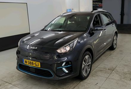 Продам Kia Niro 64квт авто в дорозі 2021 года в Львове