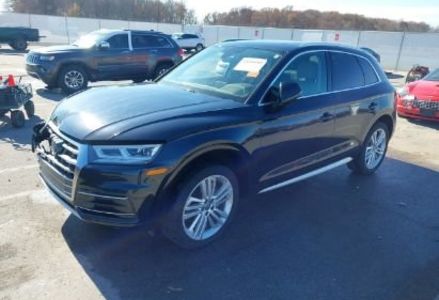 Продам Audi Q5 Premium  2018 года в Львове