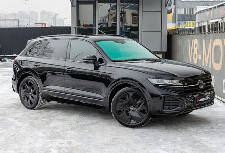 Продам Volkswagen Touareg R-Line 3.0TDI 2024 года в Киеве