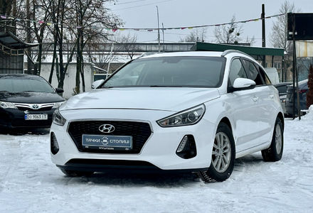 Продам Hyundai i30  2017 года в Киеве