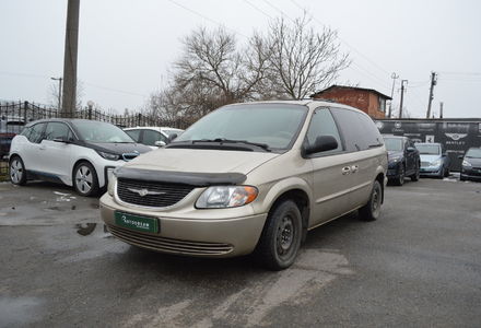 Продам Chrysler Town & Country 7 місць 2002 года в Одессе