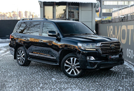 Продам Toyota Land Cruiser 200 4.5D Special Edition 2016 года в Киеве
