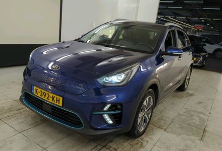 Продам Kia Niro 64квт авто в дорозі 2020 года в Львове
