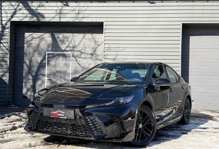 Продам Toyota Camry 80 2.5 HEV SE AWD 2025 года в Киеве