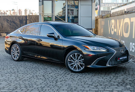 Продам Lexus ES 250 2020 года в Киеве
