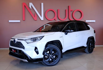 Продам Toyota Rav 4 Hybrid 2018 года в Одессе