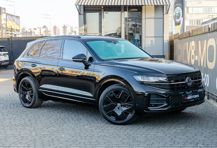 Продам Volkswagen Touareg R-Line 3.0TDI 2024 года в Киеве