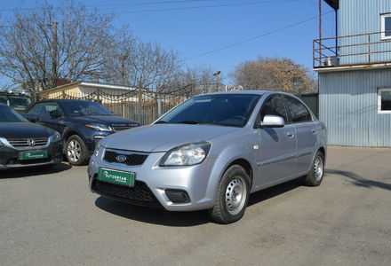Продам Kia Rio 2011 года в Одессе