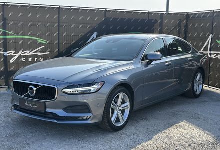 Продам Volvo S90 AWD Momentum 2017 года в Киеве