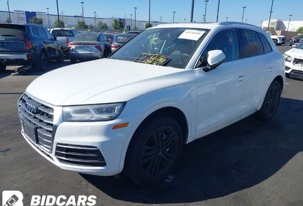 Продам Audi Q5 Premium 2018 года в Львове
