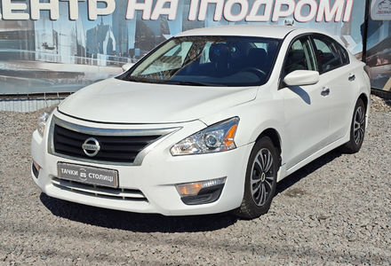 Продам Nissan Altima 2.5 CVT (182 к.с.) • S 2015 года в Киеве