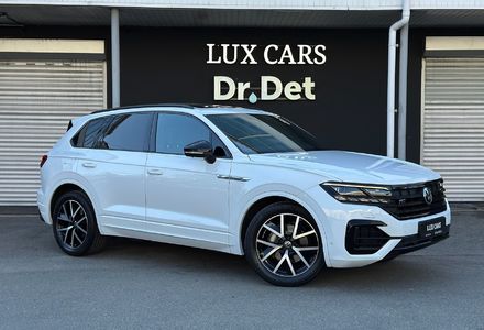 Продам Volkswagen Touareg R-line TDI 2021 года в Киеве