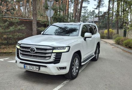 Продам Toyota Land Cruiser 300 70Anniversary 2021 года в Киеве