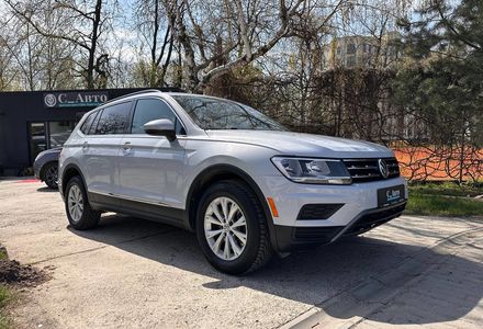 Продам Volkswagen Tiguan 2018 года в Черновцах
