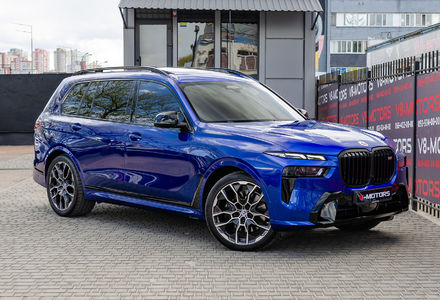 Продам BMW X7 M60i Xdrive 2023 года в Киеве
