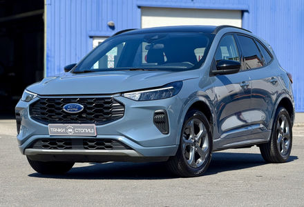 Продам Ford Escape 2023 года в Киеве