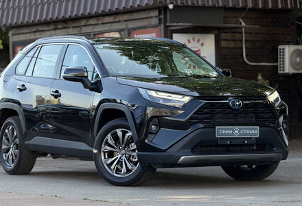 Продам Toyota Rav 4 2.5 e-CVT (218 к.с.) • Premium 2025 года в Киеве