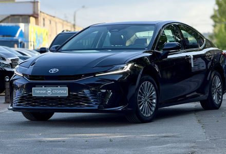 Продам Toyota Camry 2025 года в Киеве