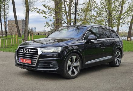 Продам Audi Q7 S-Line 2015 года в Киеве