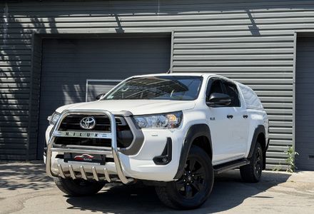 Продам Toyota Hilux 2021 года в Киеве