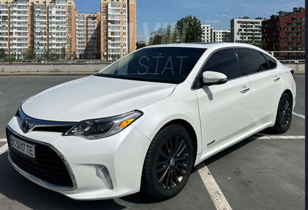 Продам Toyota Avalon 2.5 FHEV CVT (203к.с.)/газ 2014 года в Львове