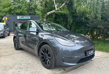 Продам Tesla Model Y 2020 года в Черновцах