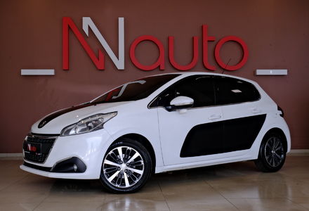 Продам Peugeot 208 2016 года в Одессе