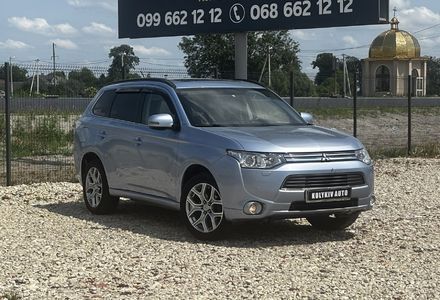 Продам Mitsubishi Outlander Гібрид 2013 года в Львове