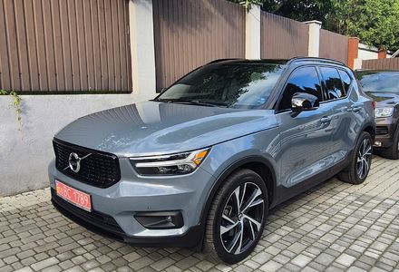 Продам Volvo XC60 XC40 T5 R-DESIGN 2020 года в Киеве