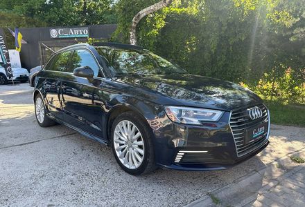 Продам Audi A3  e-tron  2017 года в Черновцах