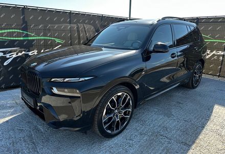 Продам BMW X7 Xdrive40d Individual 2023 года в Киеве