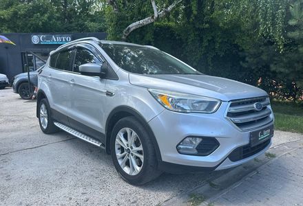 Продам Ford Escape 2016 года в Черновцах