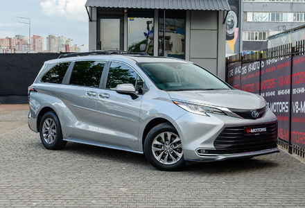 Продам Toyota Sienna HYBRID 2020 года в Киеве