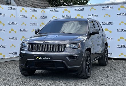 Продам Jeep Grand Cherokee 2018 года в Луцке