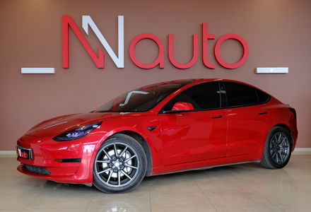 Продам Tesla Model 3 2019 года в Одессе