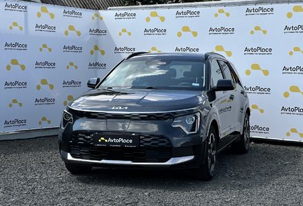 Продам Kia Niro 64 квт 2023 года в Луцке