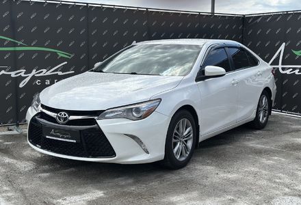 Продам Toyota Camry 2017 года в Киеве