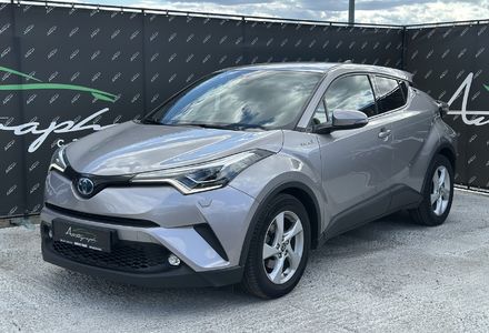 Продам Toyota C-HR Hybrid 2019 года в Киеве